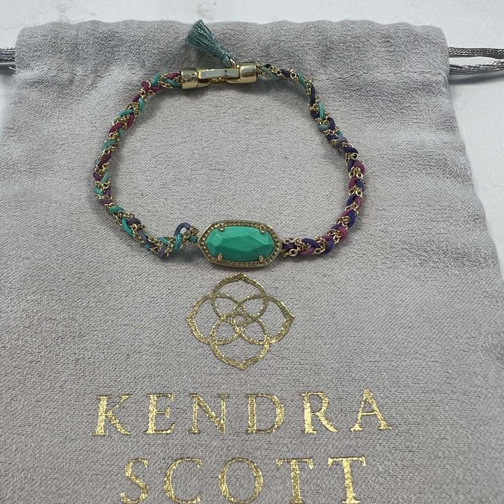 Kendra Scott Elaina braided bracelet in gold and mint.